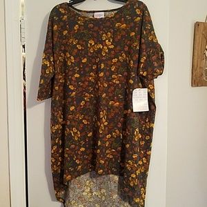 Lularoe XS Irma NWT. Floral!